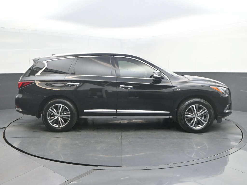 Used 2020 INFINITI QX60 Luxe w/ Essential Package FWD image 8