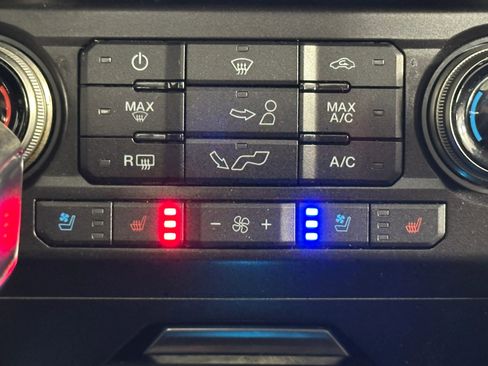 Used 2018 Ford F150 Raptor w/ Equipment Group 802A Luxury AWD/4WD image 18