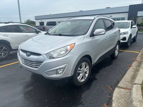 Used 2013 Hyundai Tucson GLS AWD/4WD image 2