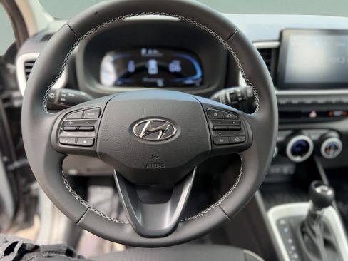 New 2026 Hyundai Venue SEL FWD image 29