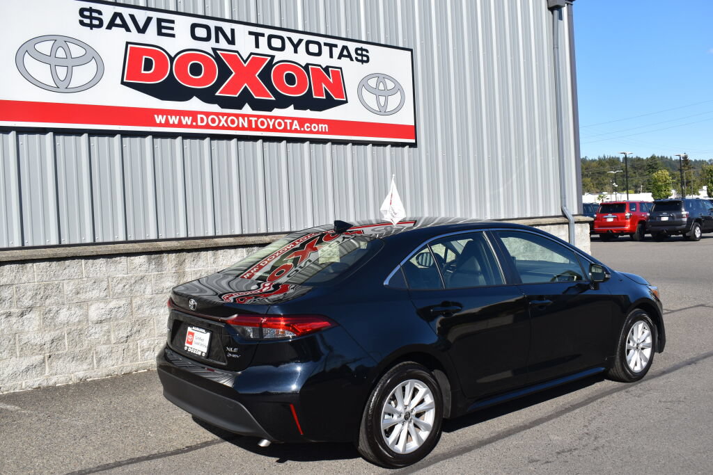 Certified 2026 Toyota Corolla XLE FWD image 5