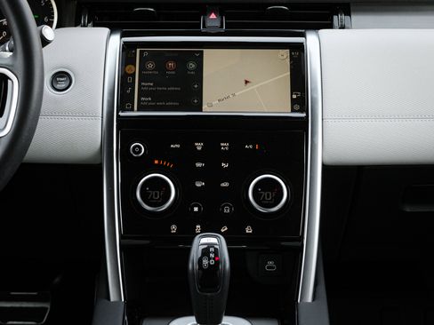 Used 2023 Land Rover Discovery Sport SE R-Dynamic image 30