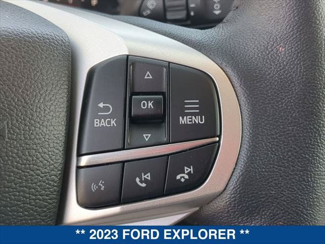 Used 2023 Ford Explorer XLT w/ Equipment Group 202A RWD image 15