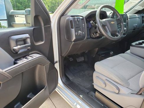 Used 2017 Chevrolet Silverado 2500 W/T AWD/4WD image 10