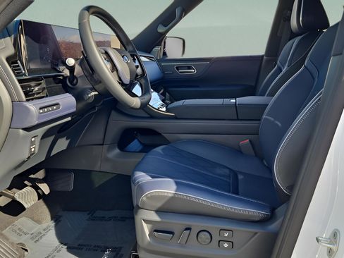 New 2026 INFINITI QX80 4WD w/ Sport Exterior Package image 14