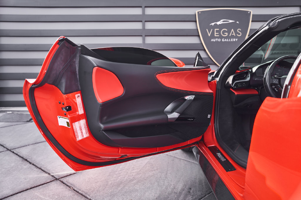 Used 2022 Ferrari SF90 Spider AWD/4WD image 34
