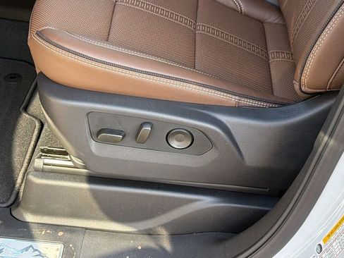 New 2026 Chevrolet Tahoe High Country image 14