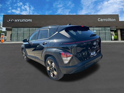 Used 2025 Hyundai Kona SEL image 7