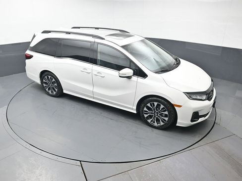 Certified 2025 Honda Odyssey Elite image 45