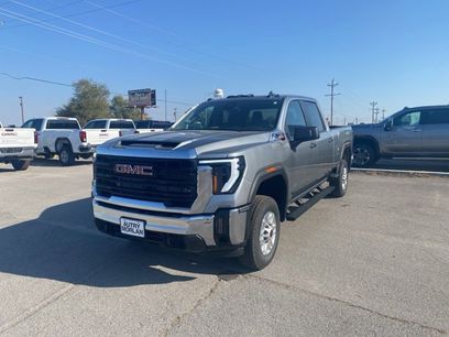 New 2025 GMC Sierra 2500 Pro