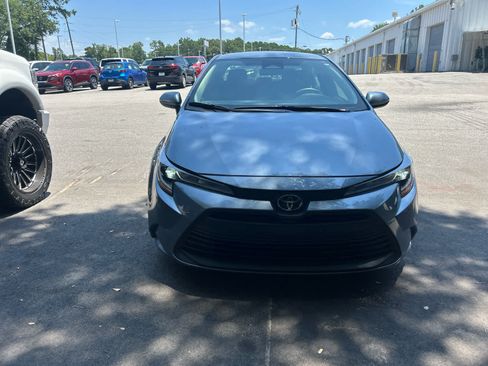 Used 2026 Toyota Corolla LE FWD image 7