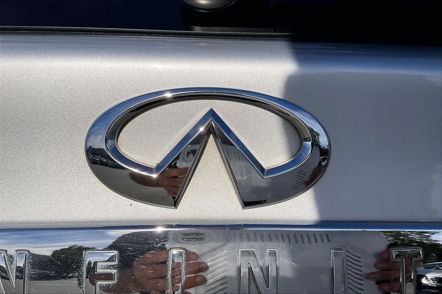 Used 2013 INFINITI JX35 AWD w/ Premium Pkg image 10