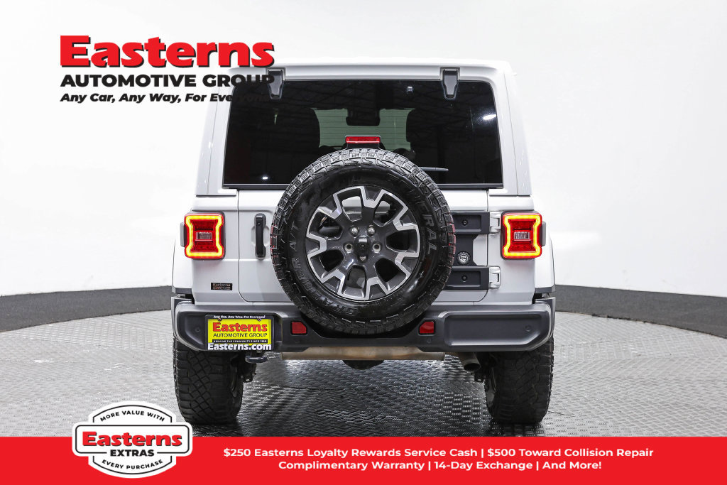 Used 2024 Jeep Wrangler Unlimited Sahara w/ Dual Top Group AWD/4WD image 7