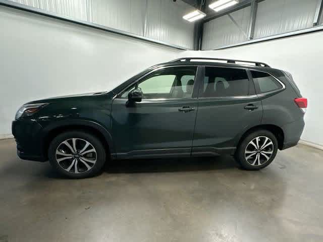 Used 2023 Subaru Forester Limited AWD/4WD image 2
