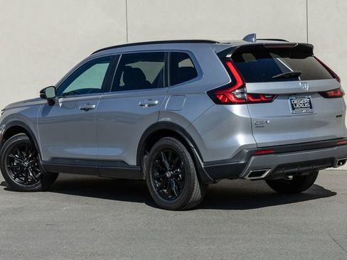 Used 2023 Honda CR-V Sport image 3