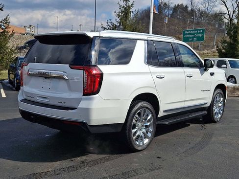 Used 2022 GMC Yukon SLT w/ SLT Premium Package image 6