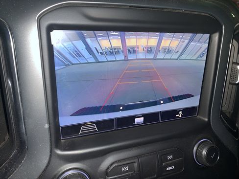 Used 2020 Chevrolet Silverado 2500 LTZ w/ LTZ Plus Package image 18