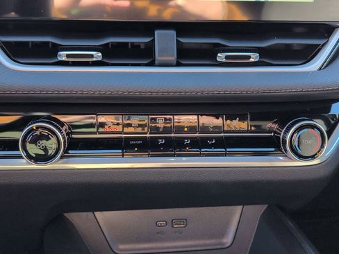 New 2026 Chevrolet Equinox LT w/ Safety and Technology Package image 20