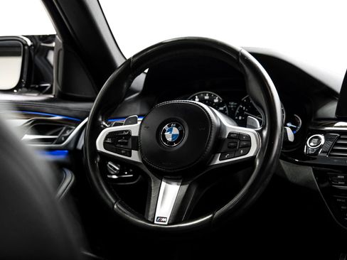 Used 2018 BMW 540i w/ M Sport Package image 22