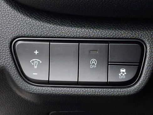 Used 2021 Kia Seltos LX image 24