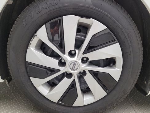 Used 2023 Nissan Altima 2.5 S FWD image 31