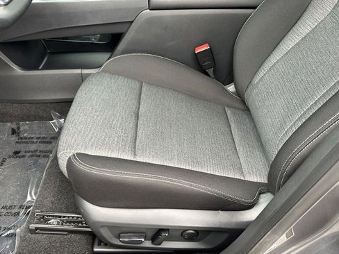 Certified 2023 Nissan Rogue SV image 25