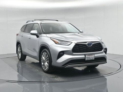 Used 2022 Toyota Highlander Platinum image 68