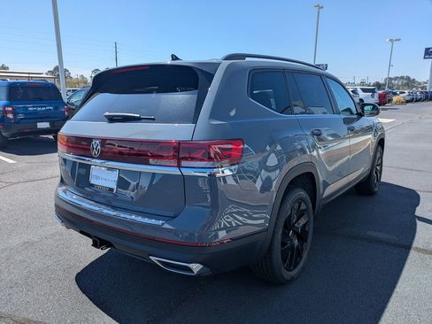 New 2026 Volkswagen Atlas SE FWD image 5