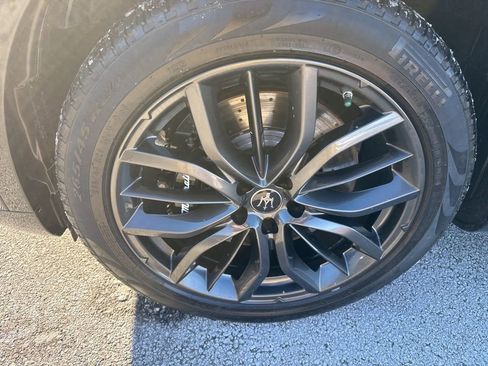 Used 2024 Maserati Levante GT Ultima image 14