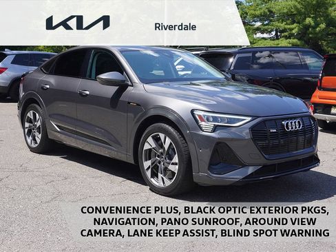 Used 2022 Audi e-tron Premium w/ Convenience Plus Package AWD/4WD image 1