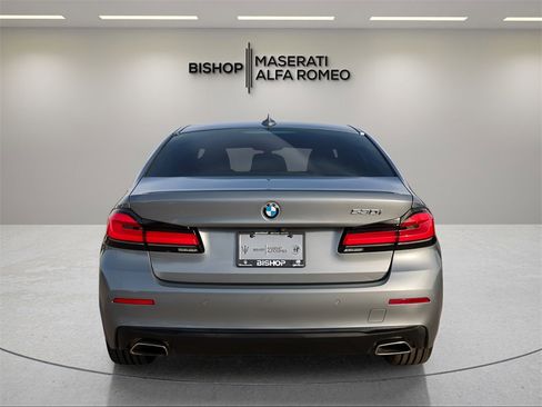 Used 2023 BMW 530i w/ Executive Package image 6