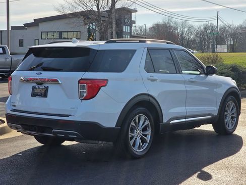 Used 2020 Ford Explorer XLT w/ Equipment Group 202A image 5