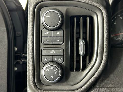 Used 2019 Chevrolet Silverado 1500 Custom Trail Boss image 24