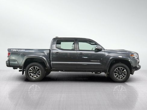 Used 2022 Toyota Tacoma TRD Sport AWD/4WD image 6