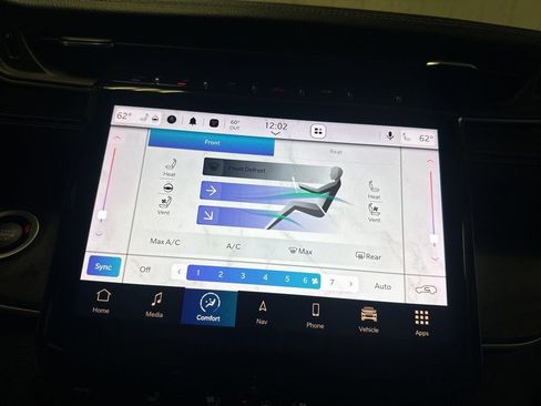 Used 2021 Jeep Grand Cherokee L Limited w/ Luxury Tech Group II image 34