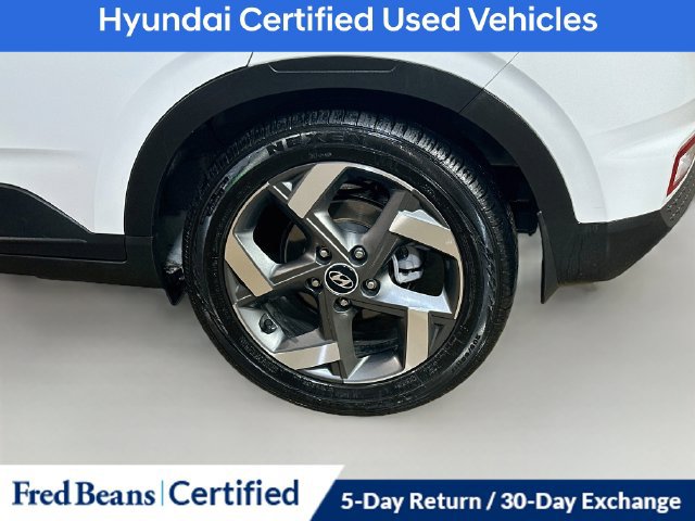 Certified 2026 Hyundai Venue SEL FWD image 10