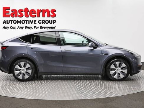 Used 2023 Tesla Model Y Long Range image 4