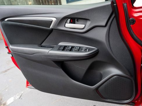 Used 2015 Honda Fit LX image 25