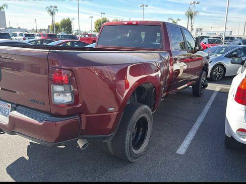 Used 2021 RAM 3500 Big Horn w/ Night Edition image 2