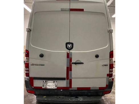 Used 2008 Dodge Sprinter 3500 image 3