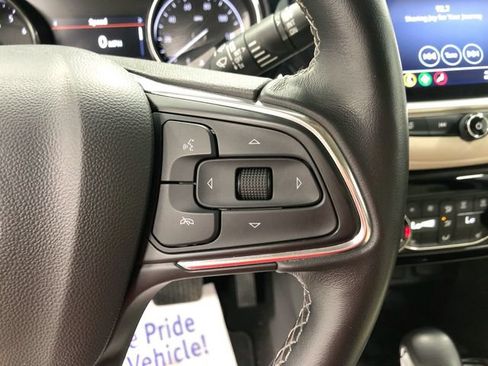 Used 2021 Buick Encore GX Essence w/ Experience Buick Package FWD image 30