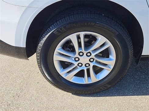 Used 2018 Buick Enclave Essence image 5