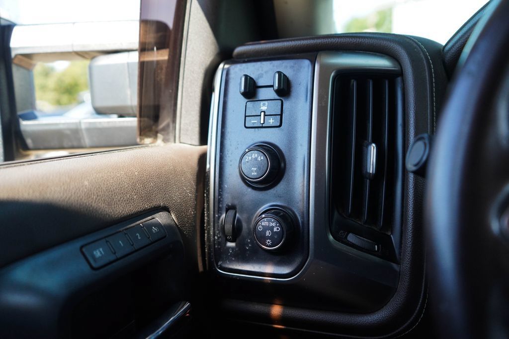 Used 2019 Chevrolet Silverado 3500 LTZ w/ Duramax Plus Package AWD/4WD image 33