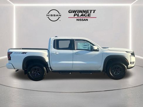 New 2026 Nissan Frontier PRO-4X w/ Pro-4x Convenience Package image 4