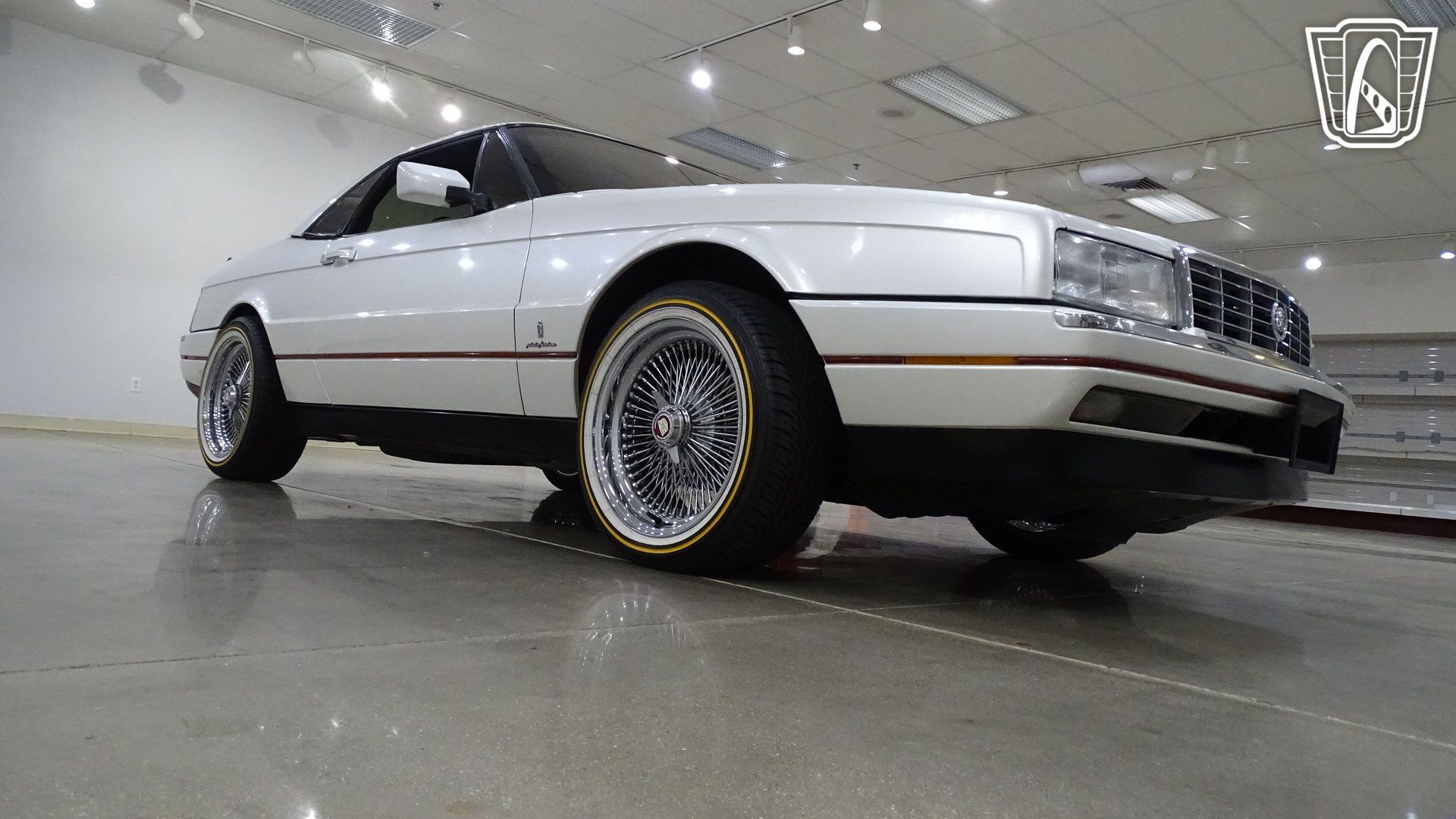 Used 1991 Cadillac Allante FWD image 22