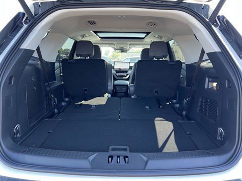 New 2025 Ford Explorer Active w/ Active Comfort Package image 49