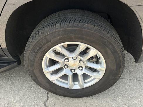 Used 2025 Chevrolet Tahoe LT RWD image 21