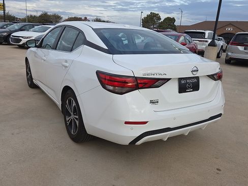 Used 2023 Nissan Sentra SV image 4