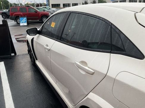 Used 2021 Honda Civic Type R image 9