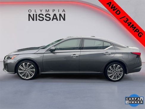 Used 2024 Nissan Altima 2.5 SL image 2